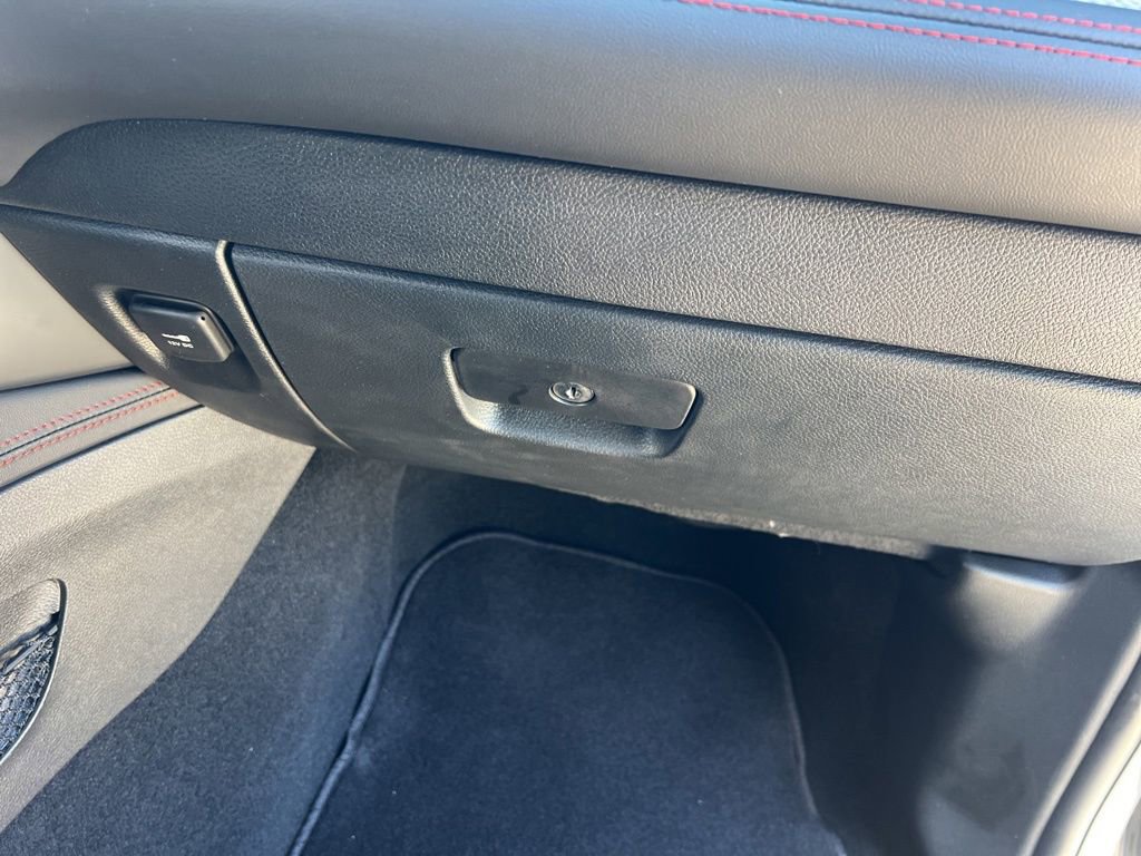 Used 2025 Dodge Durango GT w/ Blacktop Package image 44