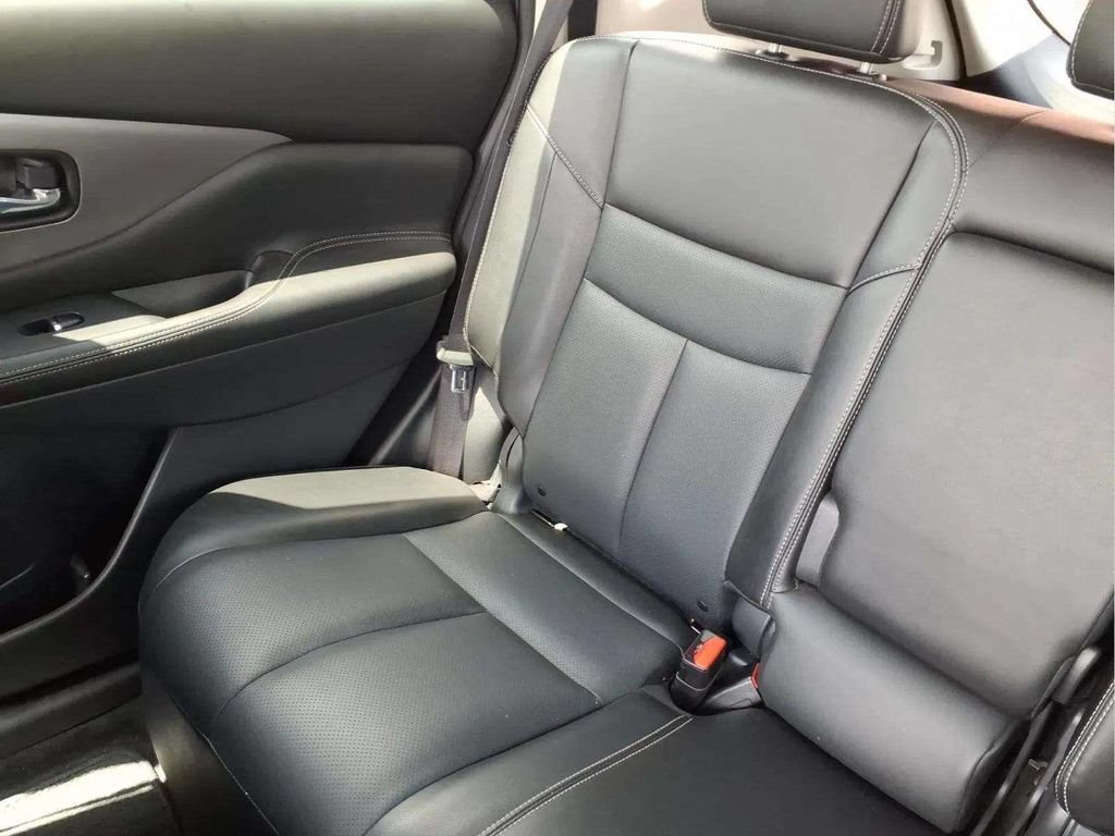 Used 2024 Nissan Murano SL FWD image 15