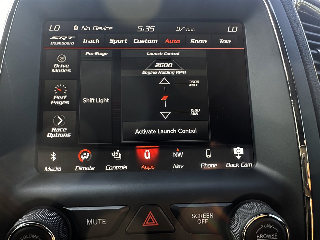 Used 2018 Dodge Durango SRT w/ Technology Group AWD/4WD image 18