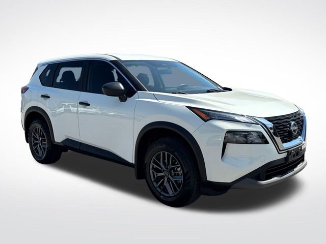 Used 2023 Nissan Rogue S FWD image 9
