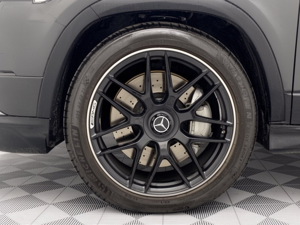 Used 2025 Mercedes-Benz GLE 53 AMG 4MATIC Coupe image 13