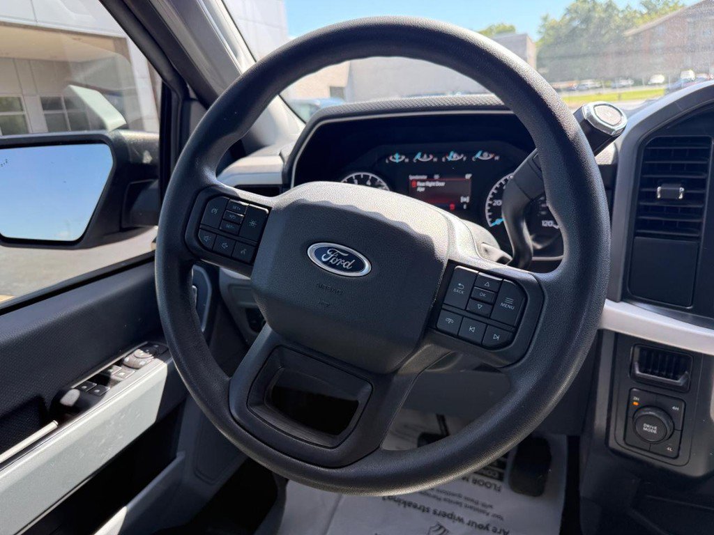 Used 2023 Ford F150 XLT image 12