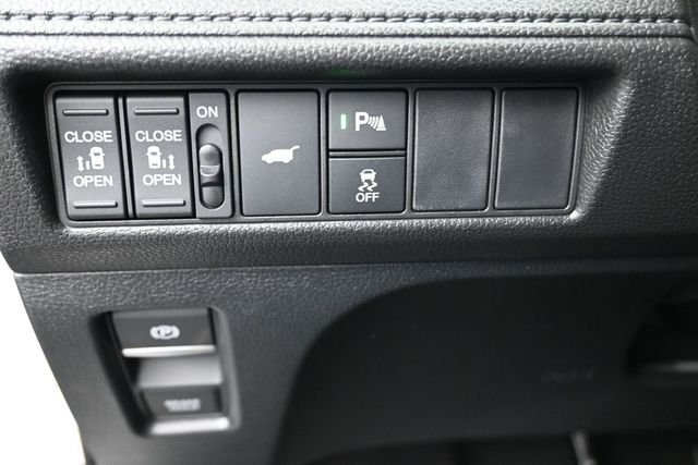 New 2026 Honda Odyssey Touring image 13