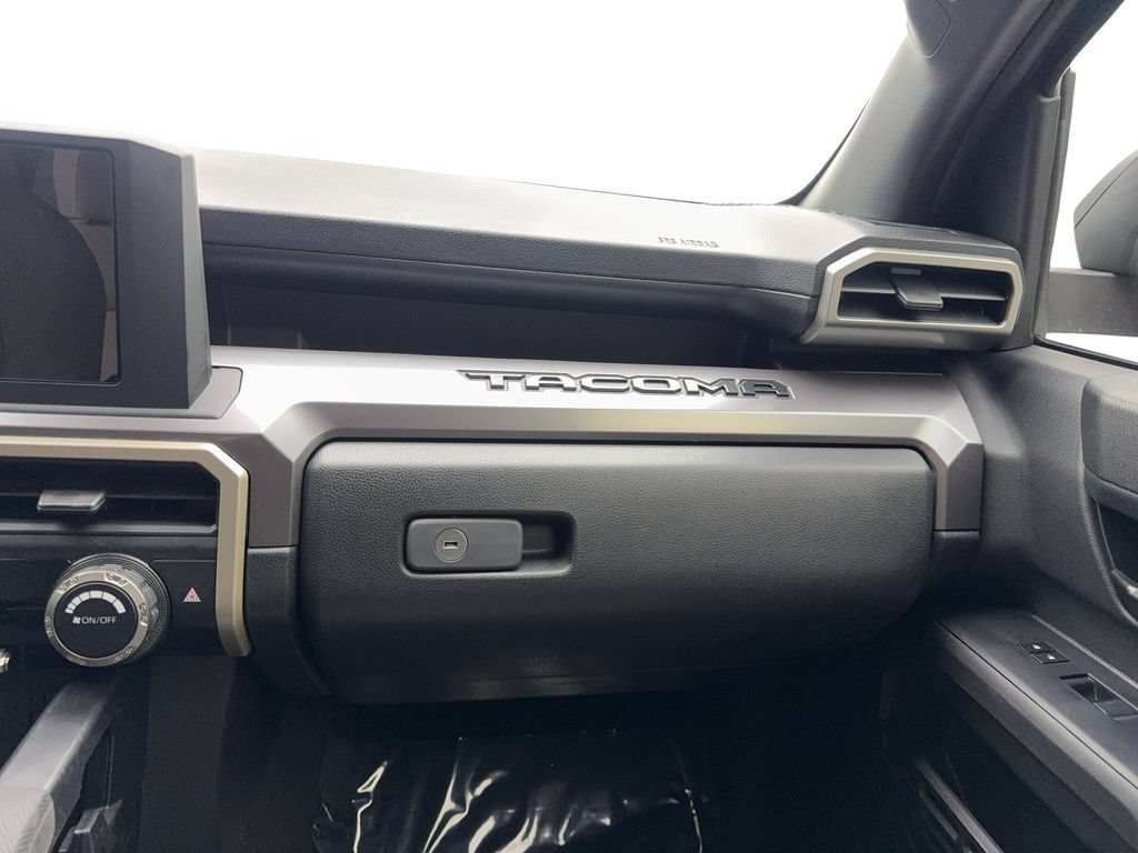 Used 2026 Toyota Tacoma SR5 AWD/4WD image 59