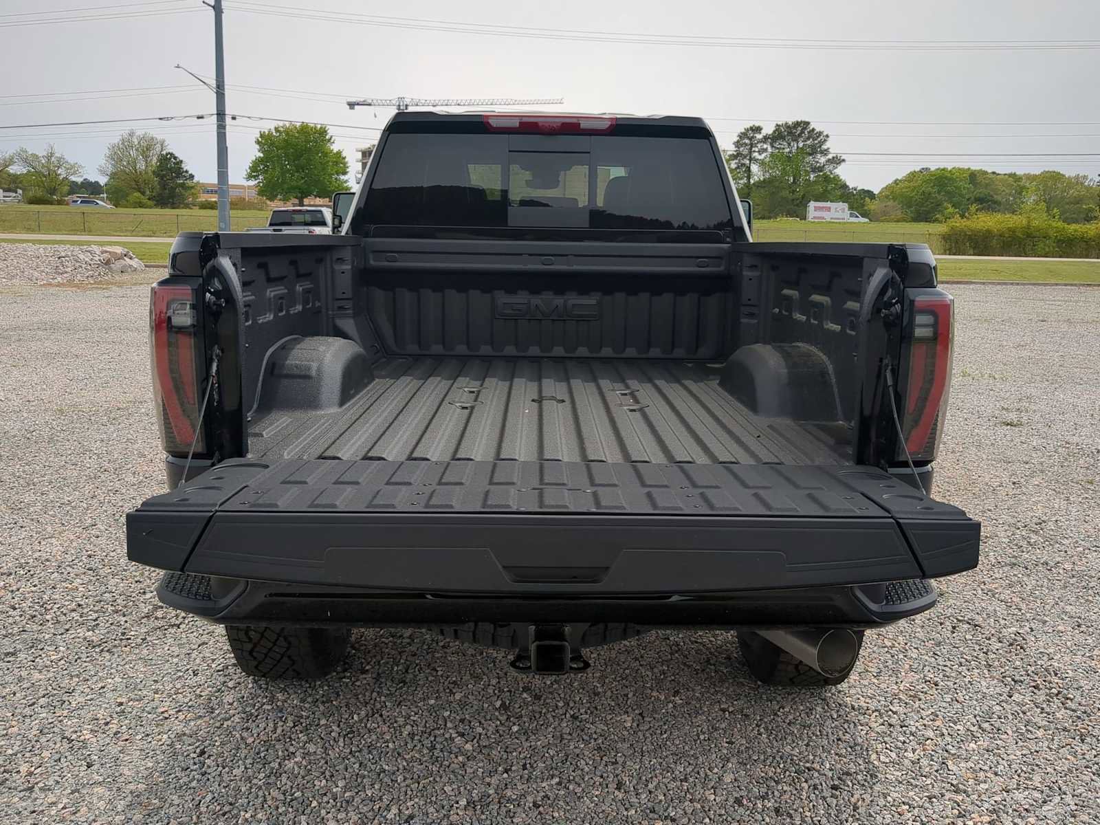 New 2026 GMC Sierra 2500 AT4X w/ LPO, Black Badging Package image 26