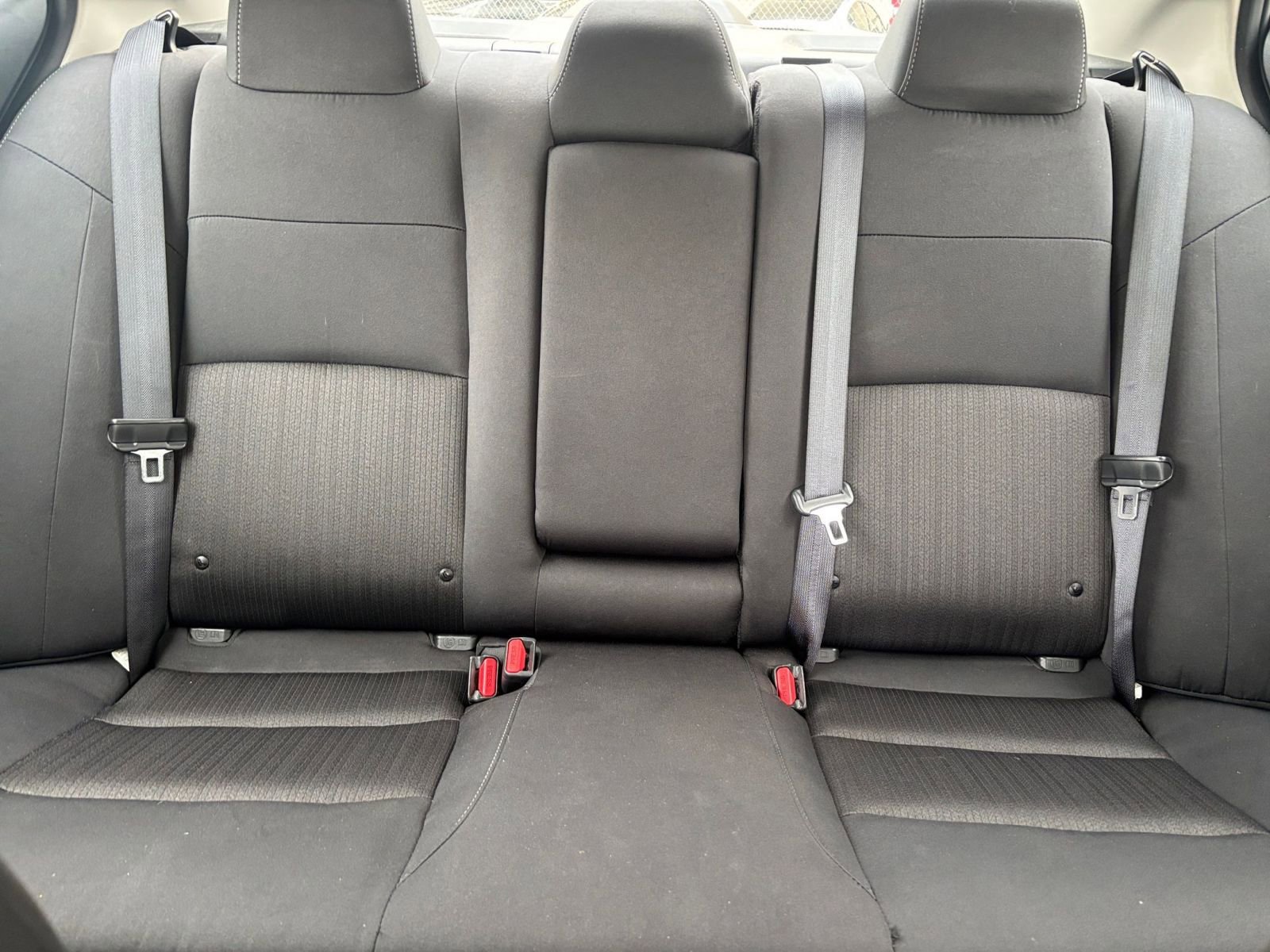 Used 2025 Nissan Altima 2.5 SV FWD image 38