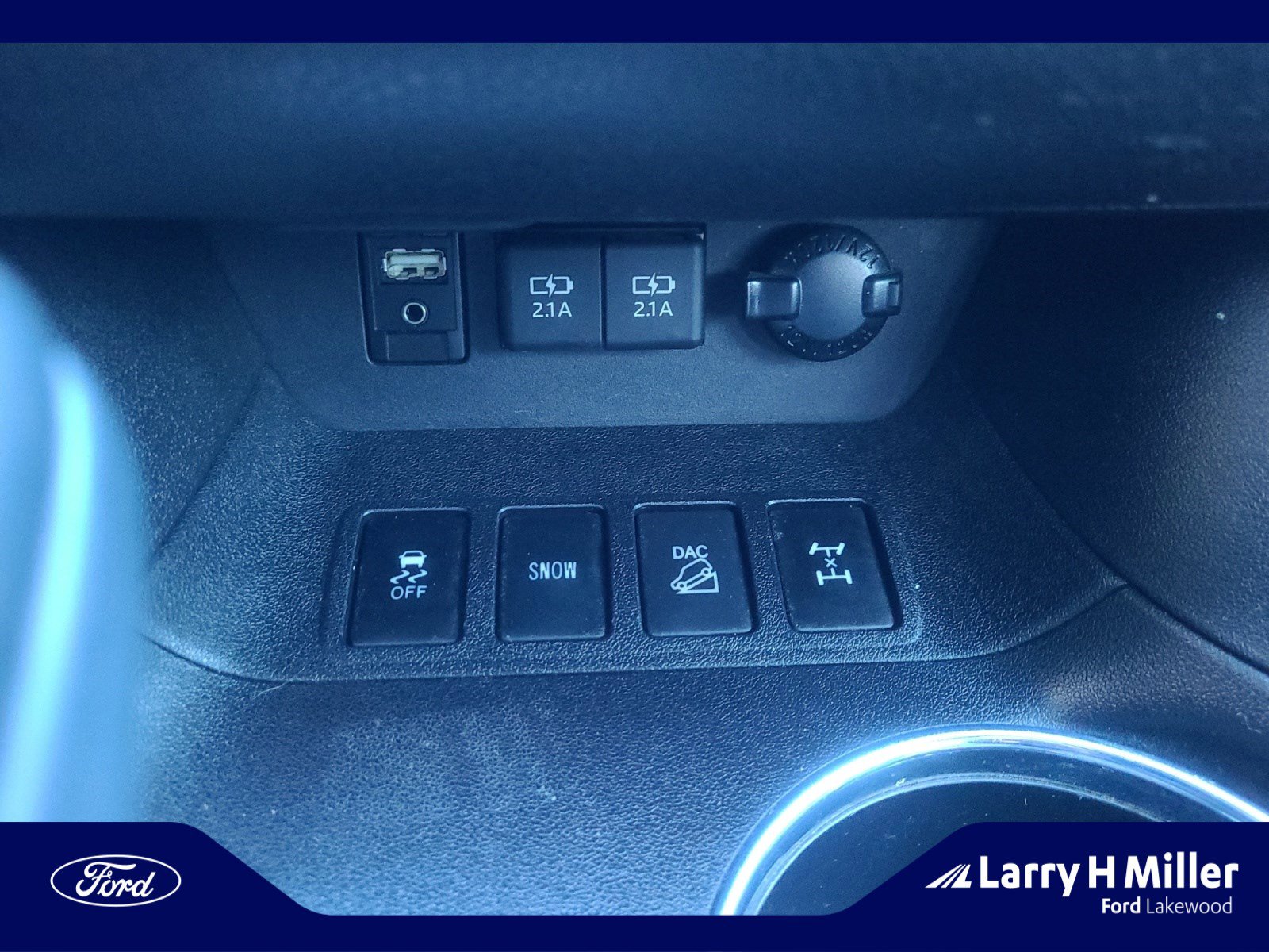 Used 2019 Toyota Highlander SE image 34