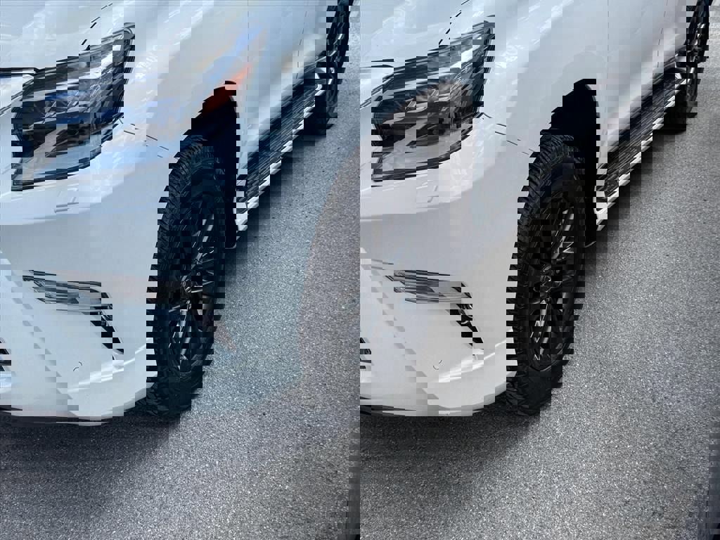 Used 2023 Lexus GX 460 Premium AWD/4WD image 2