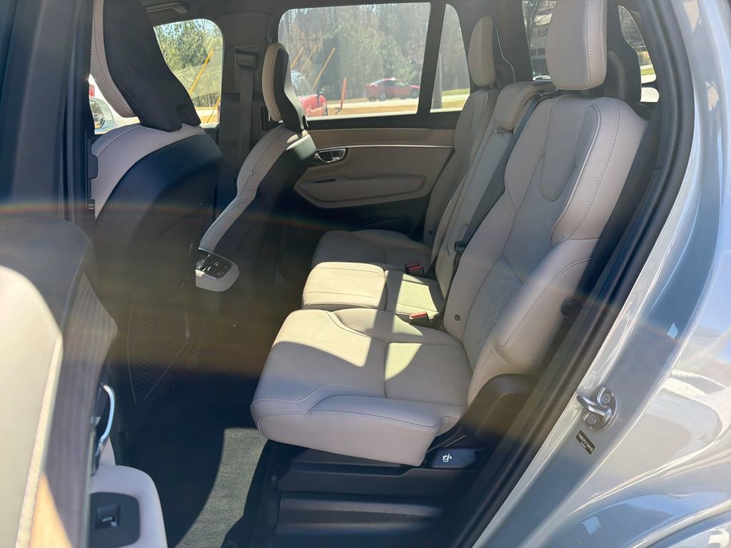 Used 2026 Volvo XC90 B6 Plus w/ Protection Package Premier image 29