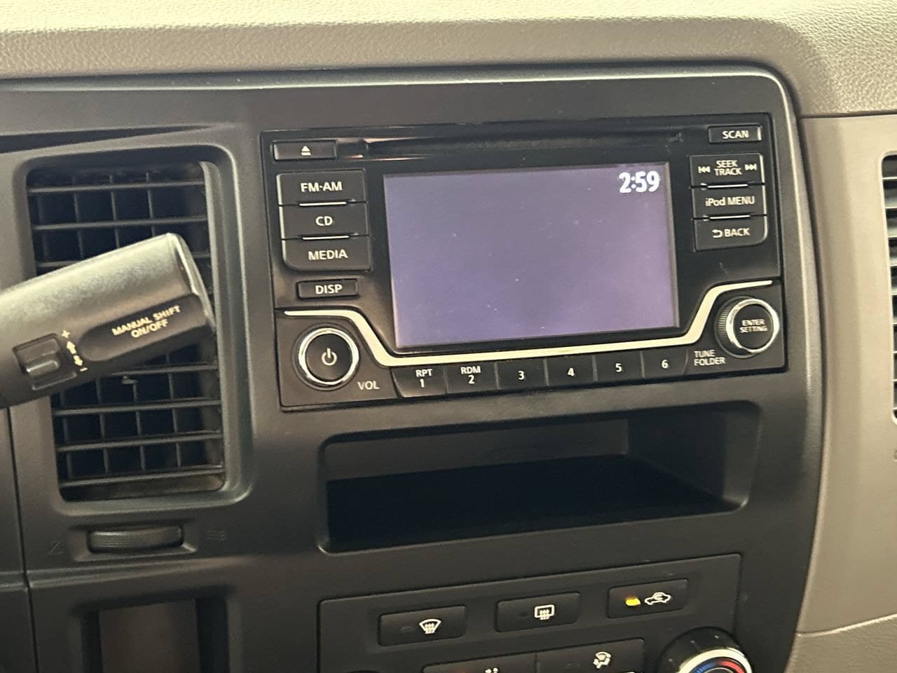 Used 2018 Nissan NV 3500 S RWD image 17