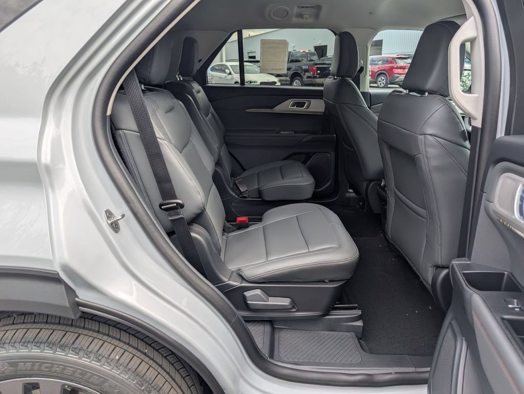 New 2026 Ford Explorer Active w/ Active Comfort Package AWD/4WD image 20
