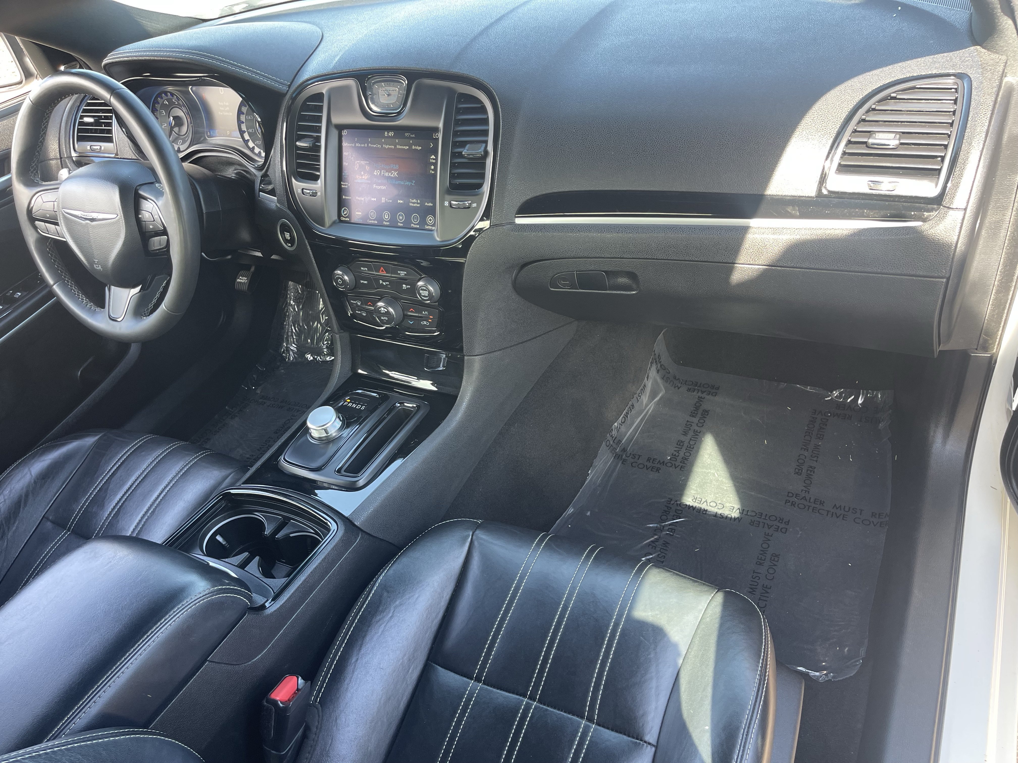 Used 2023 Chrysler 300 S RWD image 11