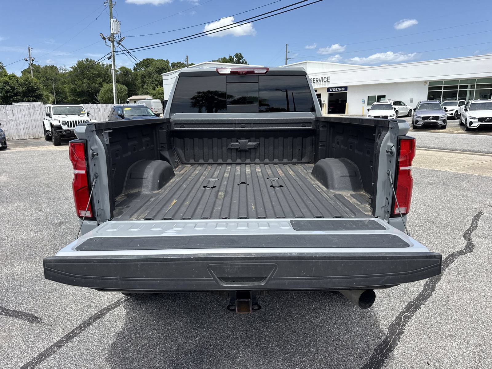 Used 2025 Chevrolet Silverado 2500 ZR2 w/ Technology Package AWD/4WD image 34