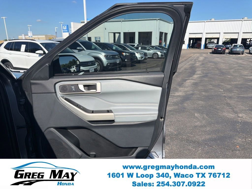 Used 2021 Ford Explorer XLT w/ Equipment Group 202A RWD image 29