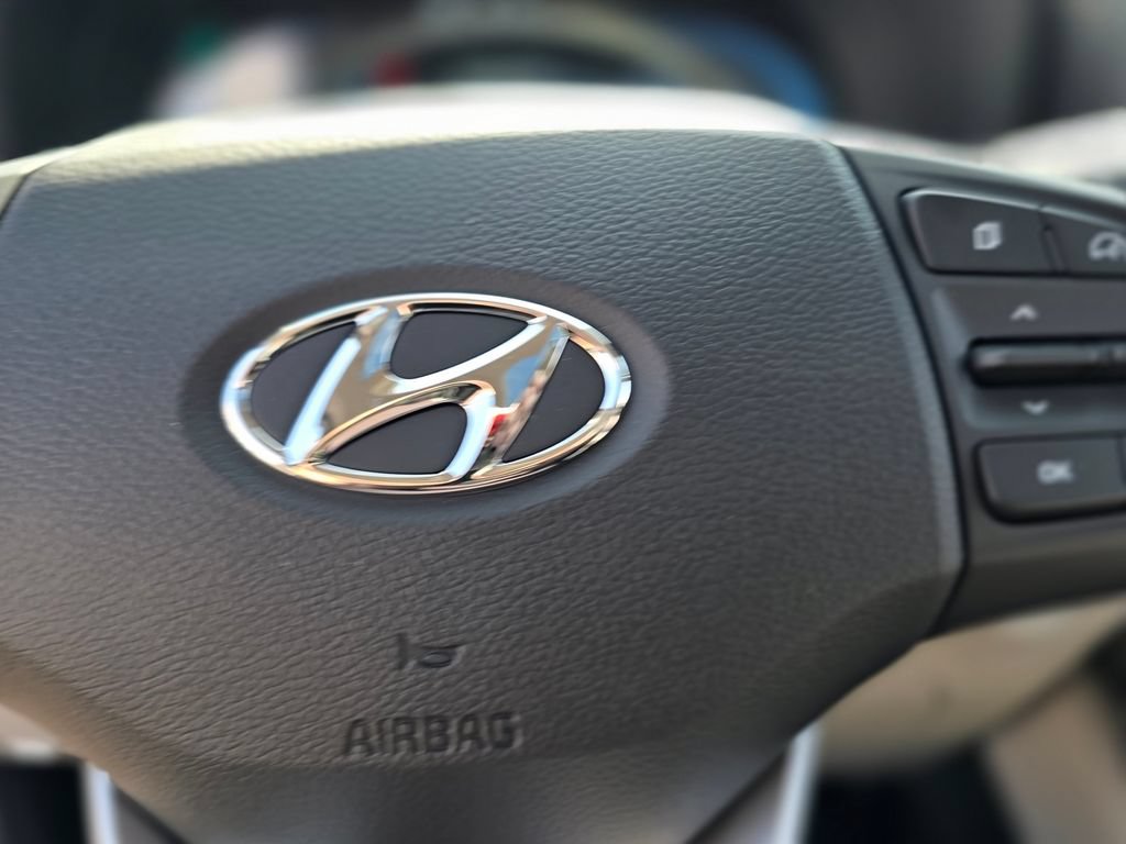New 2026 Hyundai Venue SEL FWD image 25