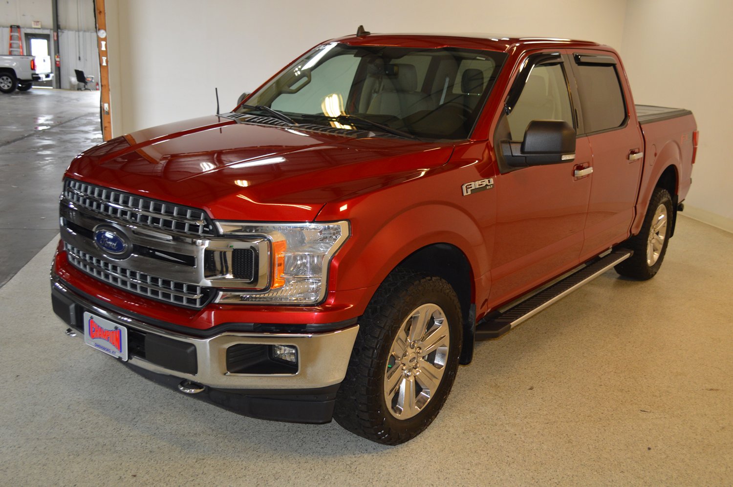 Used 2020 Ford F150 XLT w/ Equipment Group 302A Luxury AWD/4WD image 7