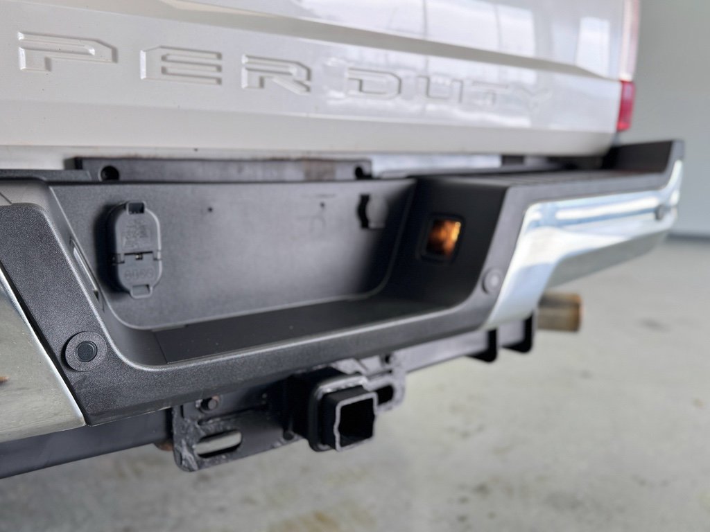Used 2019 Ford F250 Lariat w/ Chrome Package image 42