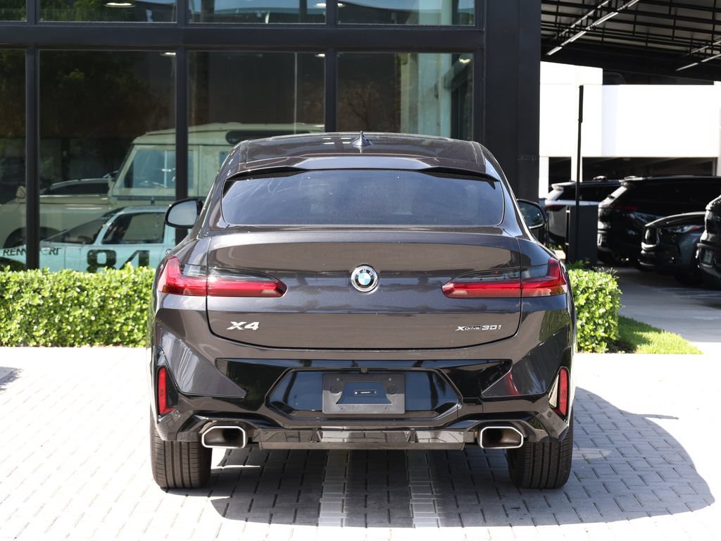Used 2025 BMW X4 xDrive30i AWD/4WD image 6