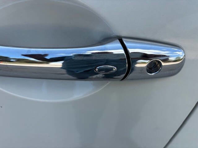 Used 2017 INFINITI QX80 4WD image 14