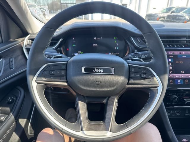 Used 2022 Jeep Grand Cherokee Limited 4xe image 15