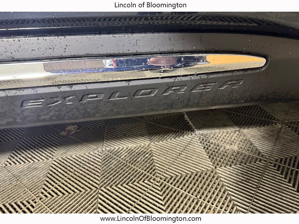 Used 2023 Ford Explorer XLT w/ Equipment Group 202A image 16