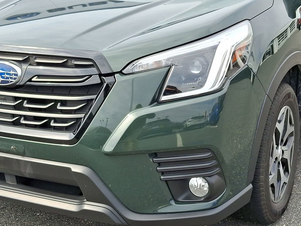 Used 2022 Subaru Forester Premium image 11