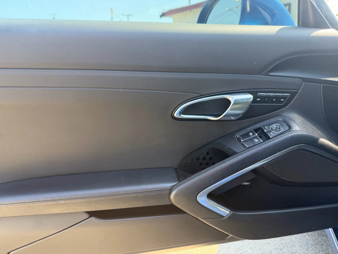 Used 2015 Porsche 911 Carrera image 23