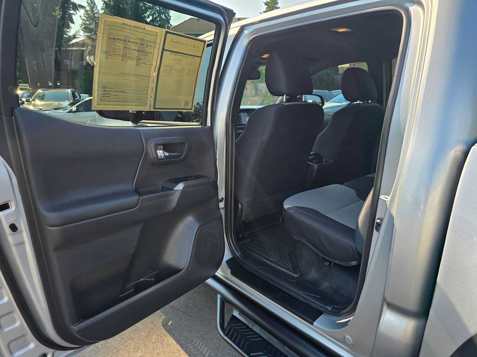 Used 2023 Toyota Tacoma TRD Off-Road w/ Technology Package AWD/4WD image 16