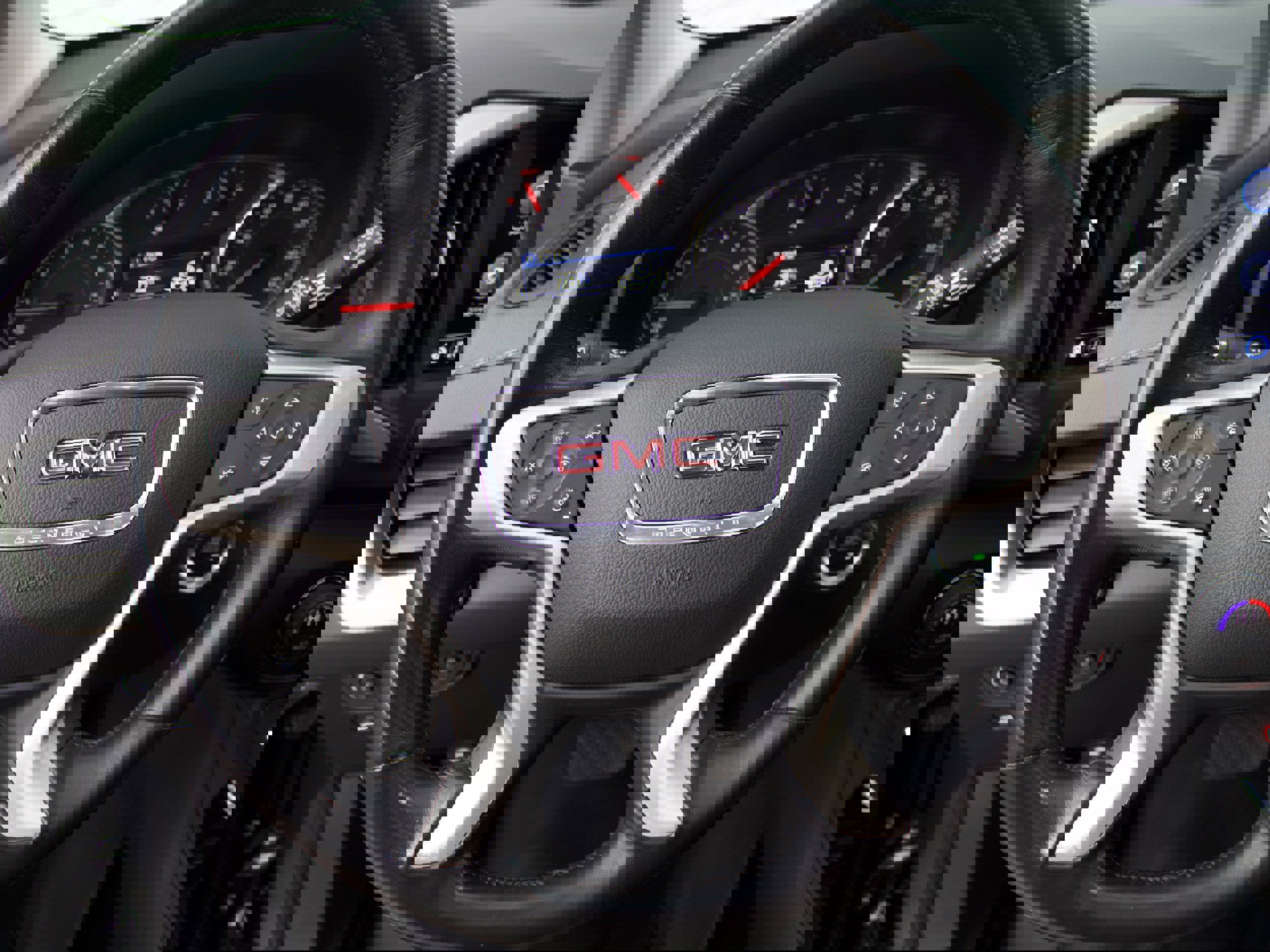 Used 2018 GMC Terrain Denali w/ Advanced Safety Package image 17