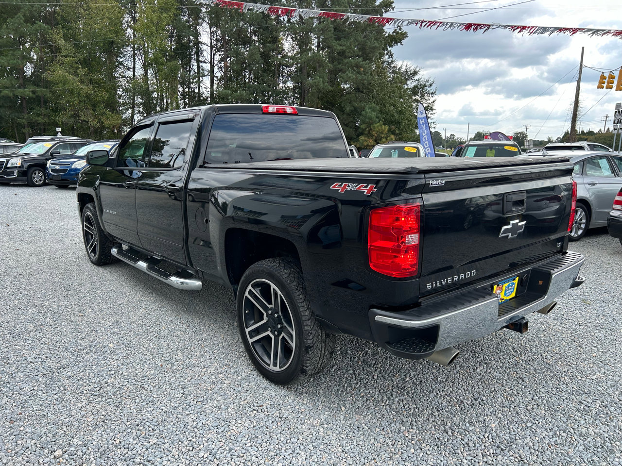 Used 2017 Chevrolet Silverado 1500 LT w/ LPO, Black Pack image 3