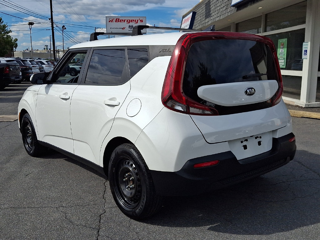 Used 2020 Kia Soul LX FWD image 7