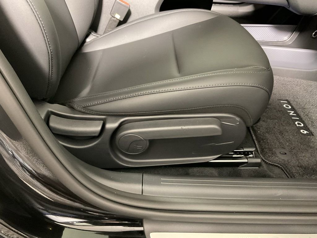 New 2025 Hyundai Ioniq 6 SEL image 31