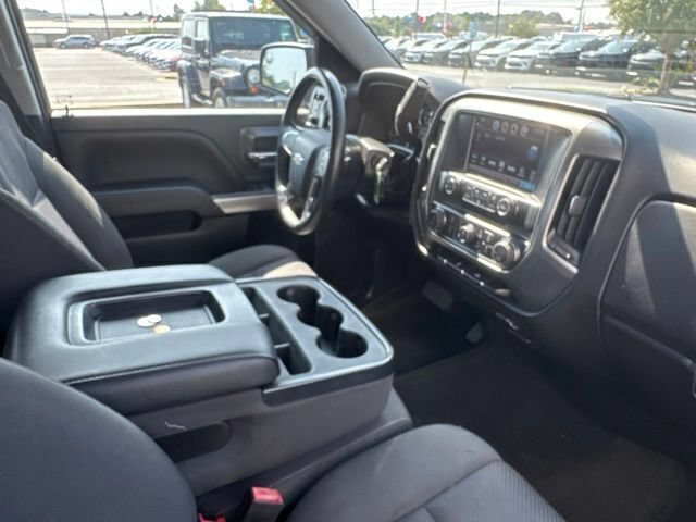 Used 2018 Chevrolet Silverado 1500 LT w/ All Star Edition AWD/4WD image 25