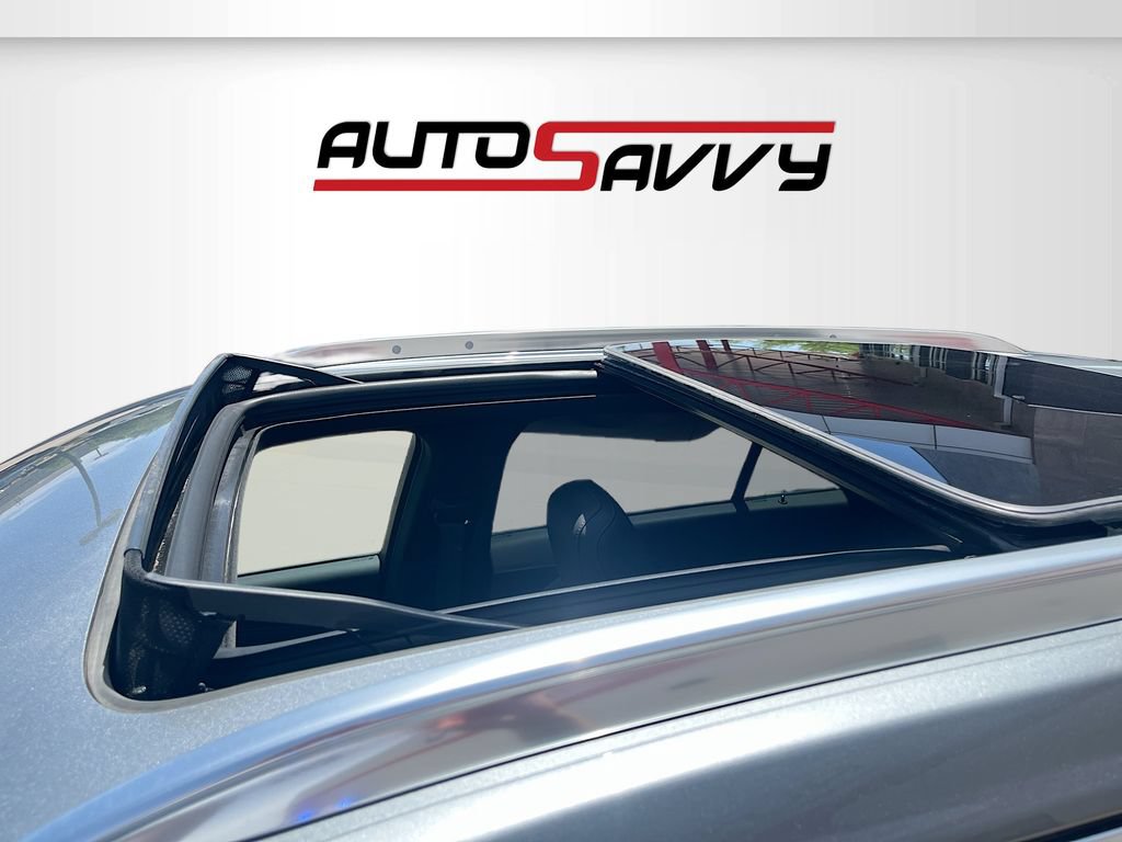 Used 2023 Cadillac XT4 Premium Luxury AWD/4WD image 23