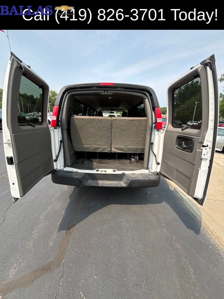 Used 2022 Chevrolet Express 3500 LS RWD image 11