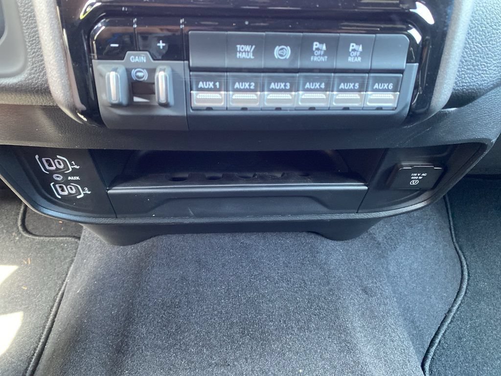 New 2026 RAM 2500 Tradesman AWD/4WD image 33