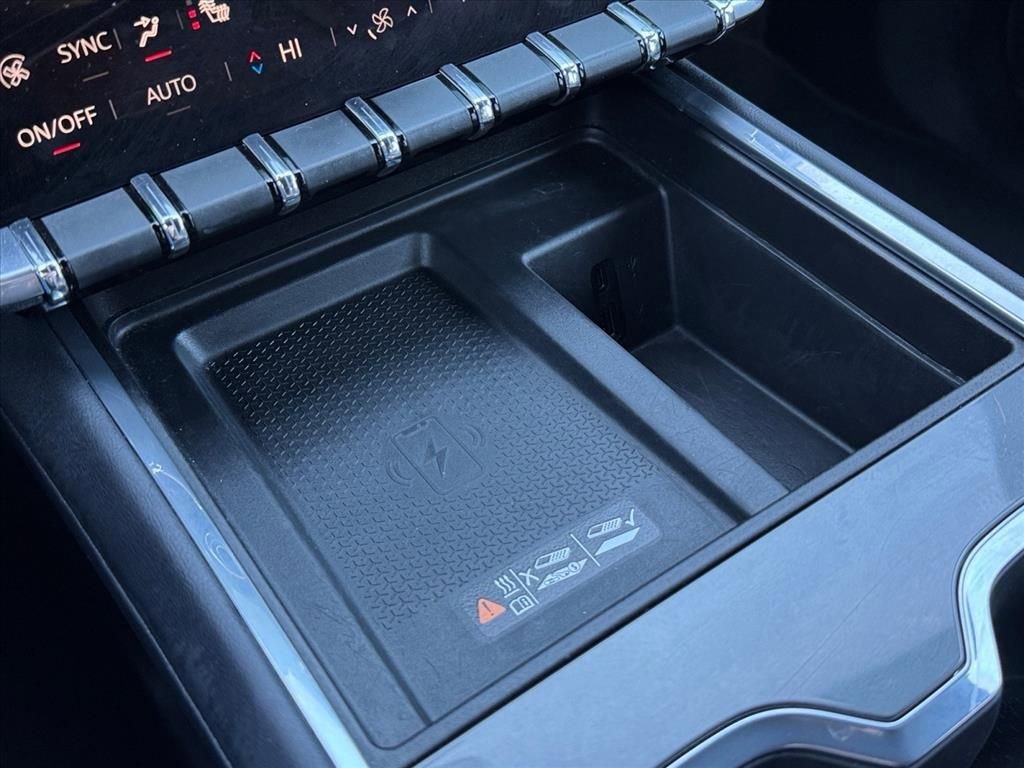 Used 2025 GMC Acadia Elevation image 25