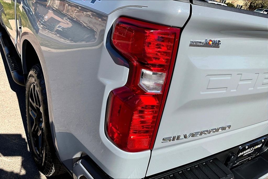 Used 2024 Chevrolet Silverado 1500 Custom image 33