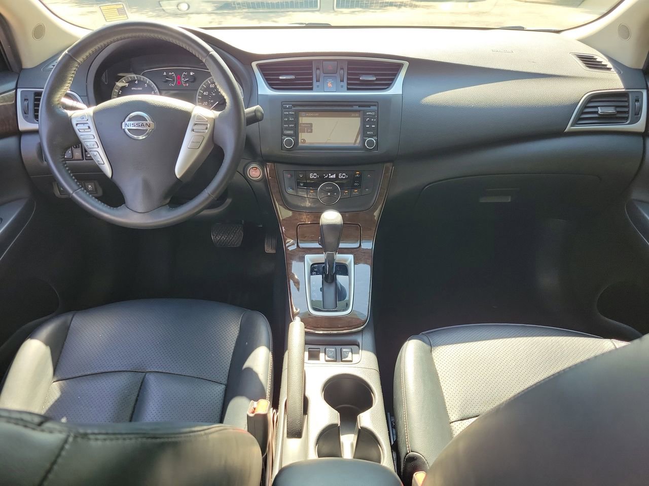 Used 2015 Nissan Sentra SL w/ Navigation Package FWD image 12