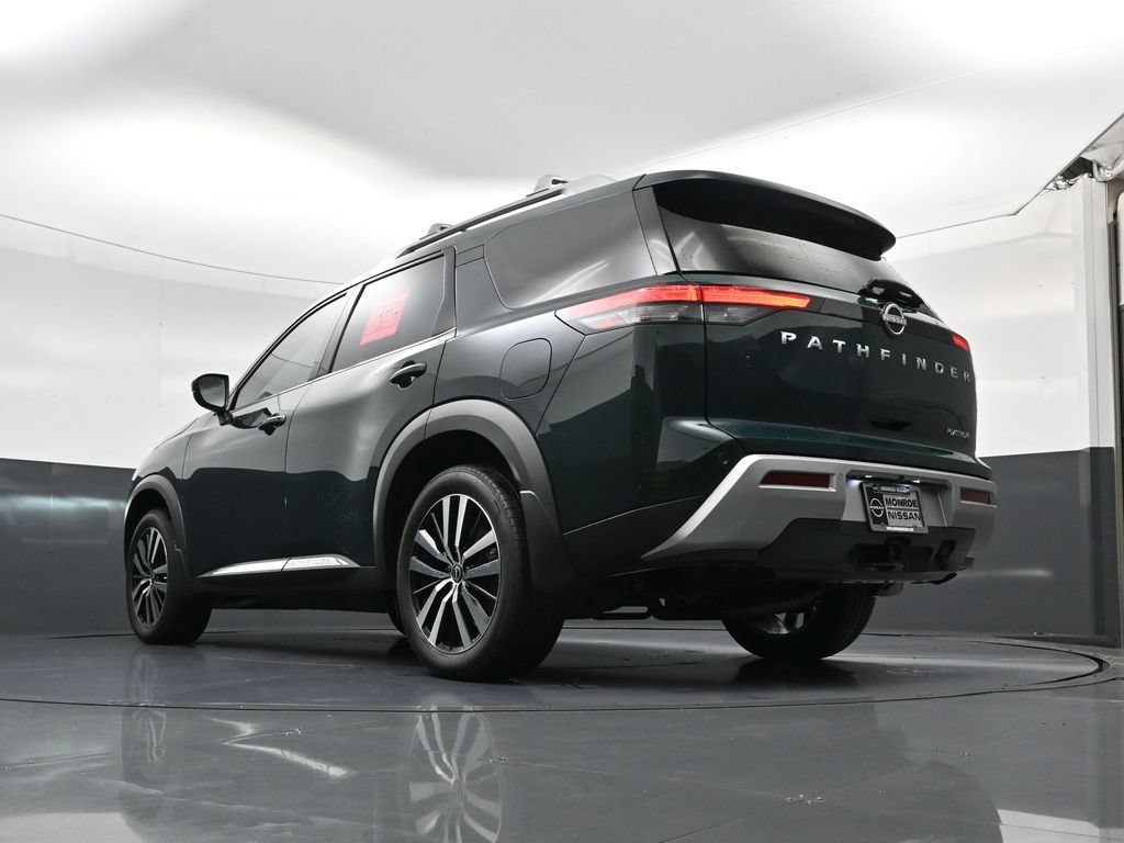 Used 2024 Nissan Pathfinder Platinum w/ Cargo Package FWD image 24