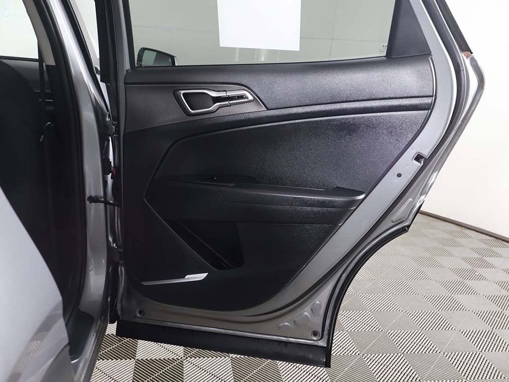Used 2023 Kia Sportage LX image 24