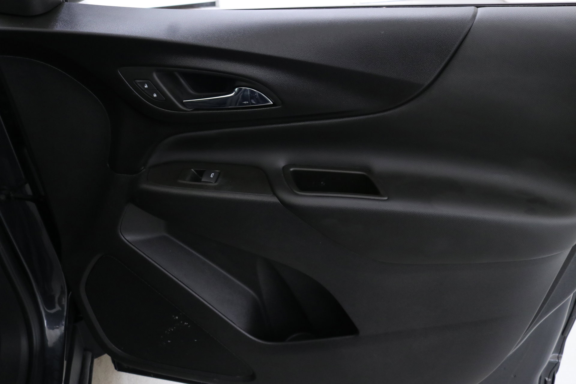 Used 2023 Chevrolet Equinox LT image 29