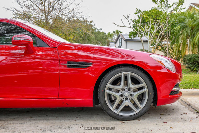 Used 2015 Mercedes-Benz SLK 250 image 60