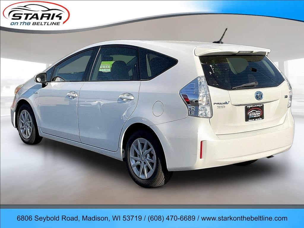 Used 2013 Toyota Prius V Three FWD image 4