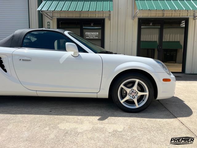 Used 2003 Toyota MR2 Spyder image 28