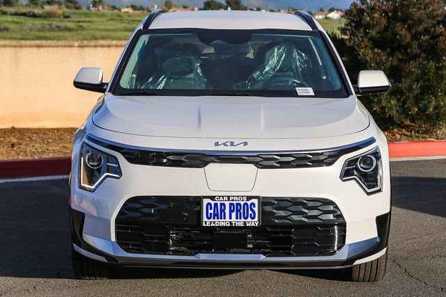 New 2026 Kia Niro Wind FWD image 3