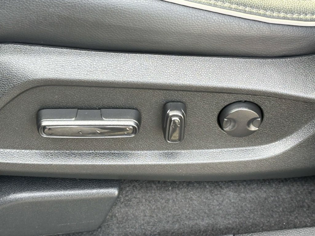 Certified 2023 Honda Pilot Elite image 16
