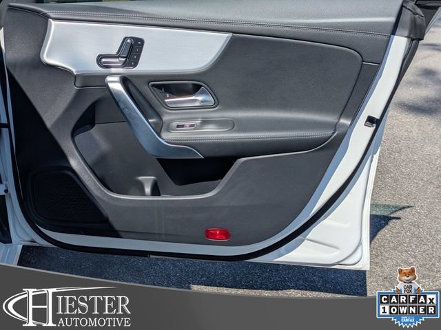 Used 2025 Mercedes-Benz CLA 250 4MATIC image 36