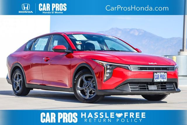 Used 2025 Kia K4 LXS image 1
