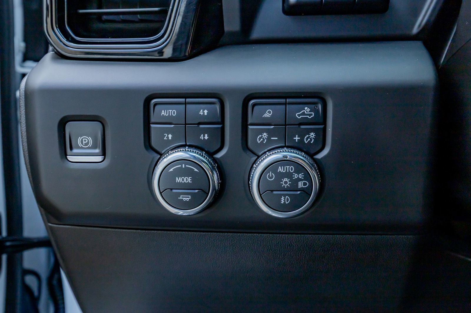 Used 2022 GMC Sierra 1500 AT4 w/ AT4 Premium Package AWD/4WD image 22